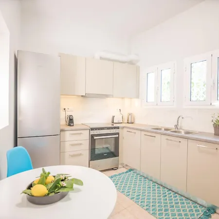 Cozy Riviera Apartment